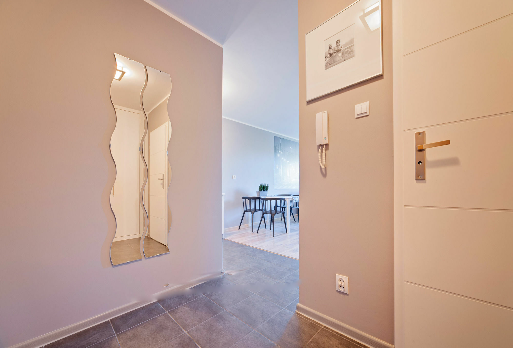 E-Apartamenty Koscielna 30 波兹南 外观 照片