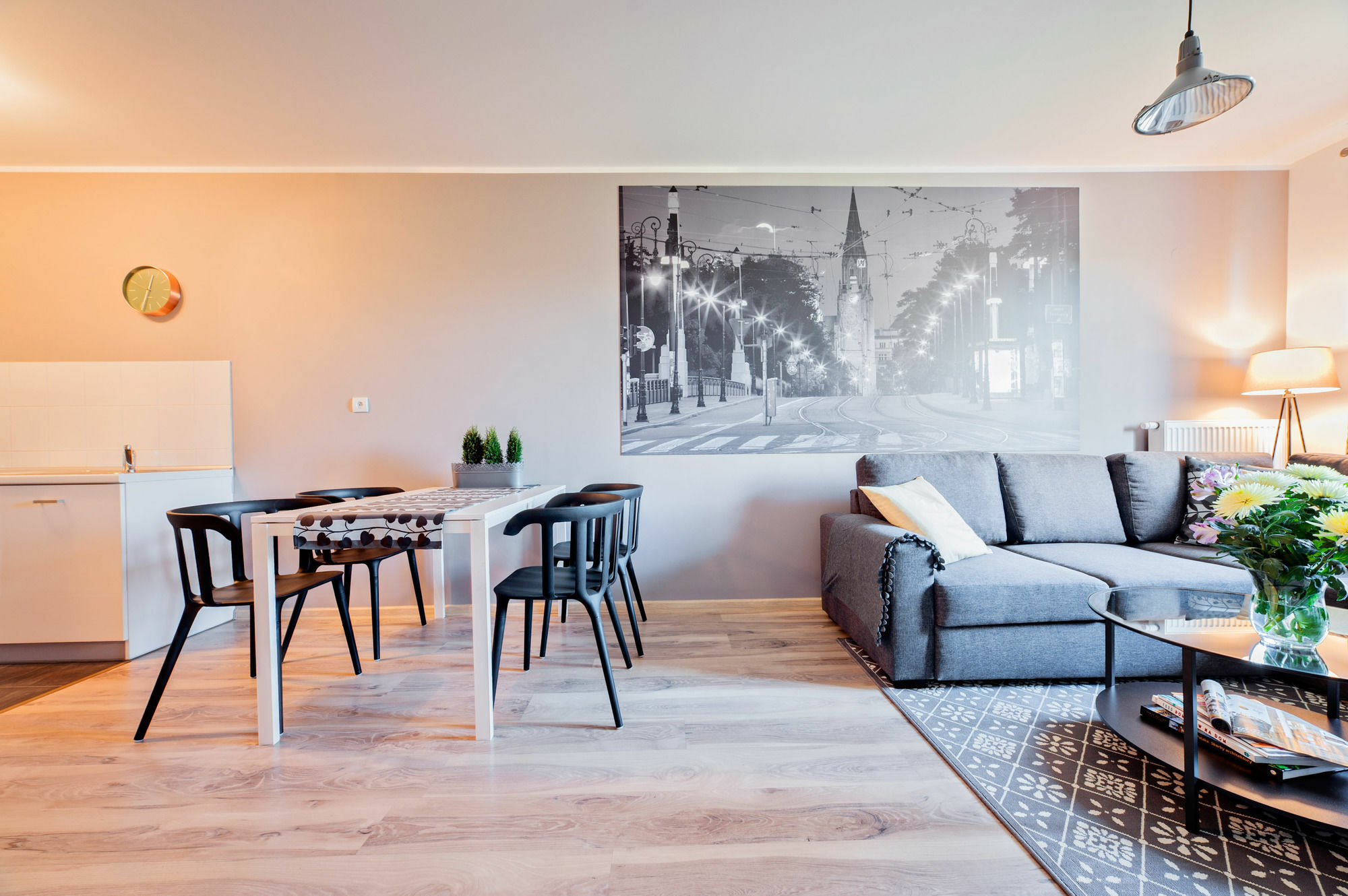 E-Apartamenty Koscielna 30 波兹南 外观 照片